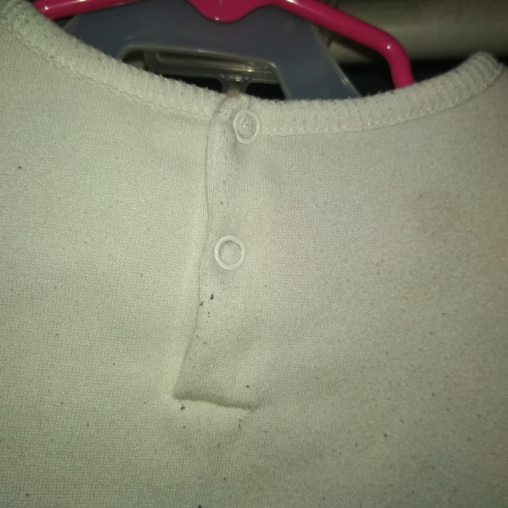 2 sweaters - Picture 6 of 12